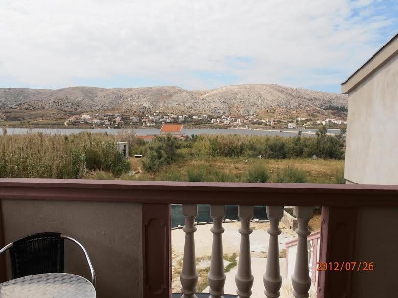 Apartmani Peko Pag Town Exteriör bild