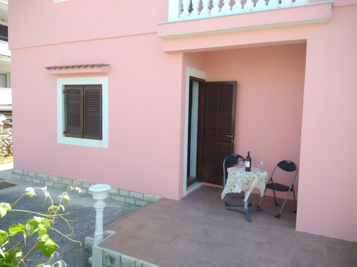 Apartmani Peko Pag Town Exteriör bild