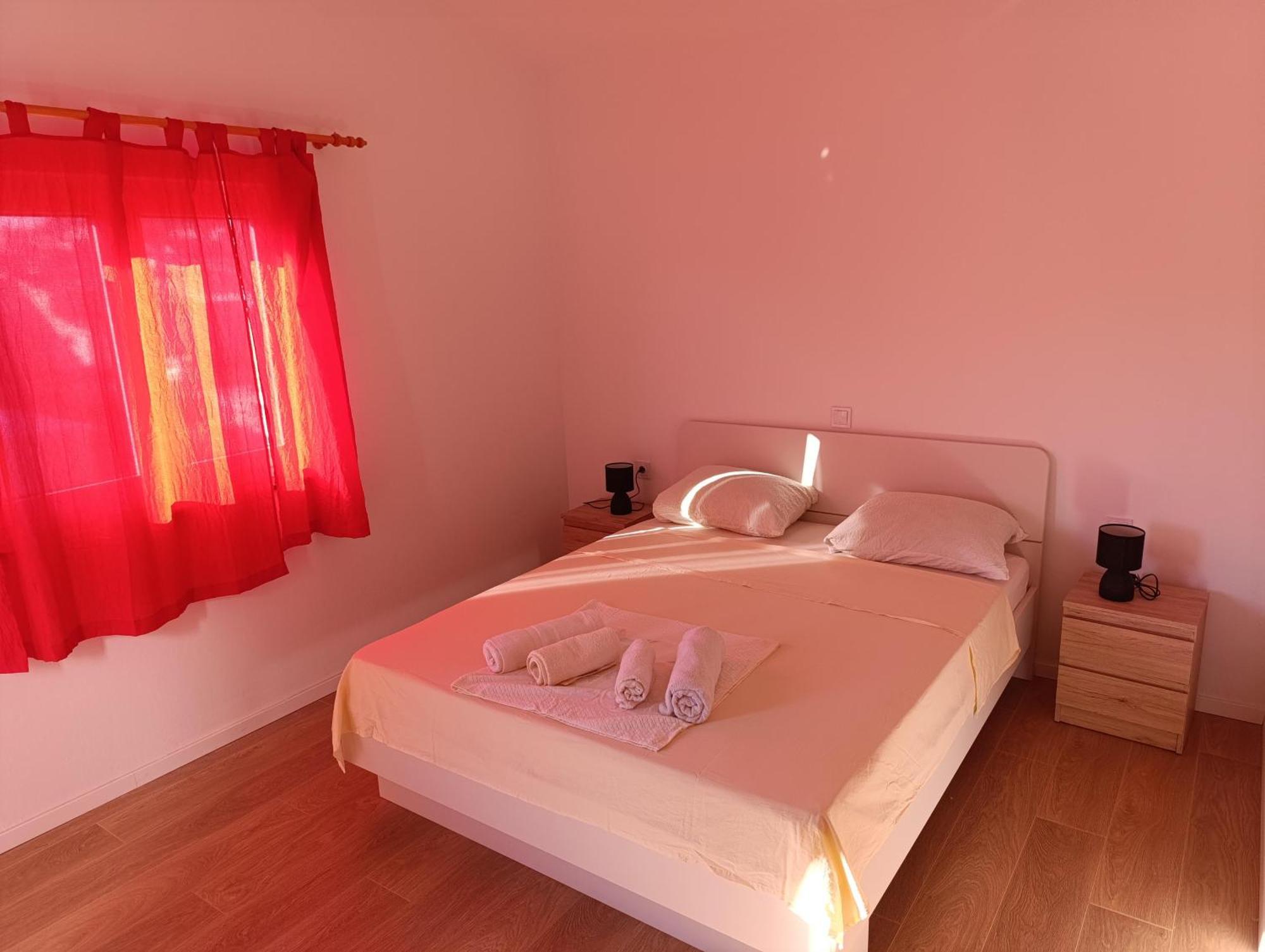 Apartmani Peko Pag Town Exteriör bild