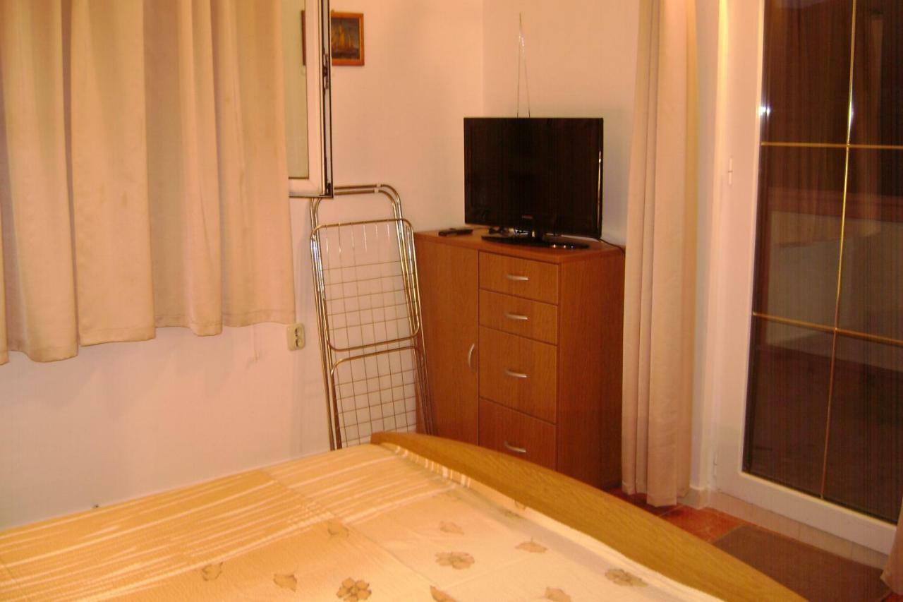 Apartmani Peko Pag Town Exteriör bild