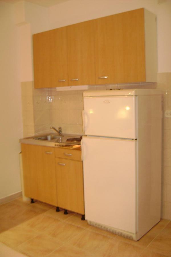 Apartmani Peko Pag Town Exteriör bild